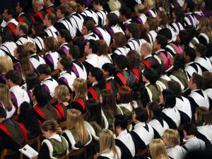 Supporting image for story: Record number of disadvantaged students in UK apply for most selective courses