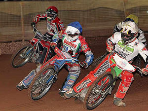 Supporting image for story: Dudley Heathens near to the trophy