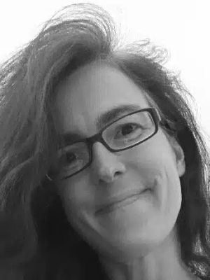 Author Juliet Clare Bell