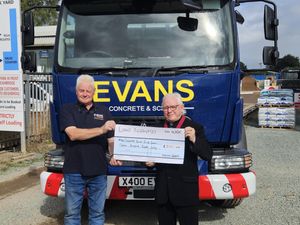 Supporting image for story: Evans Aggregates supports local Community Award scheme