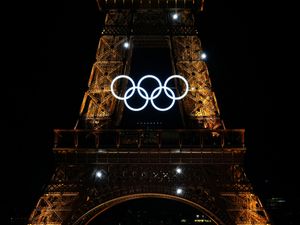 Supporting image for story: Fans and feelgood factor return as Paris puts on spectacular summer of sport