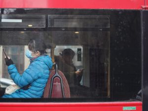 Supporting image for story: Workers face first commute since Plan B axed as masks in classrooms end