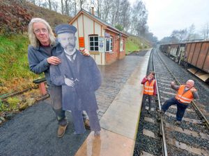 Supporting image for story: Severn Valley Railway volunteers proud to unveil new platform - with video 