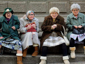 Supporting image for story: Fizzog flash mob in Wolverhampton