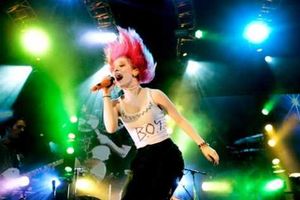 Supporting image for story: Give me (Para) More More More