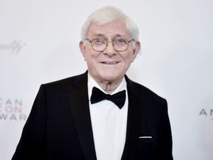 Supporting image for story: US daytime talk show pioneer Phil Donahue dies aged 88