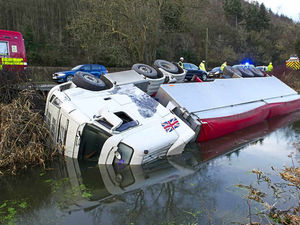 Supporting image for story: Lorry crashes into canal in Mid Wales closing busy A483