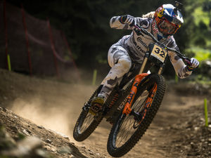 Supporting image for story: Rachel Atherton takes her 40th victory