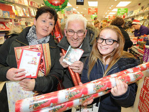 Supporting image for story: Frenzied Black Country shoppers splurge on last-minute deals