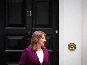 Supporting image for story: Minister plays down job losses as Chancellor prepares to commit to AI drive