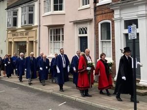 Supporting image for story: Ludlow councillors pay their respects after Queen's death