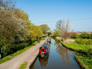 Supporting image for story: Man died days after being pulled from Ellesmere canal