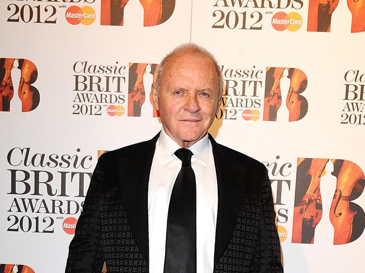 Sir Anthony Hopkins celebrates 45 years of sobriety with uplifting