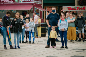 People enjpying Q in The Park at Stafford's Market Square