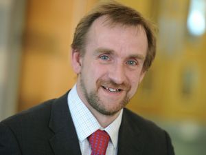 Supporting image for story: Fraud epidemic costs UK £110bn a year