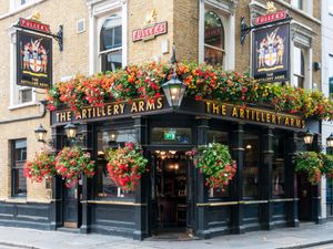 Supporting image for story: Fuller’s hiked pint prices after staff costs soared