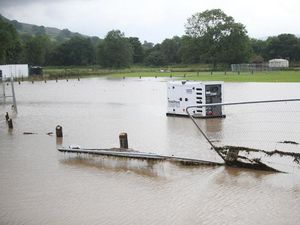Supporting image for story: Warning of more heavy rain after flash flooding and freak hailstorms