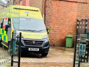 Supporting image for story: Shop in Wolverhampton's Mander Centre closed after man suffers 'medical emergency'