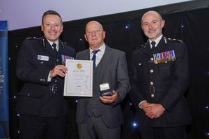 Christopher Cassin (Centre)