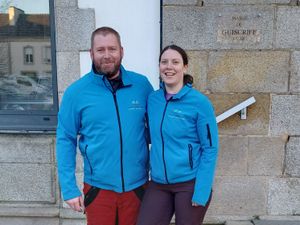 Supporting image for story: ITV Chaser to host Bridgnorth pub quiz in aid of couple's Atlantic challenge