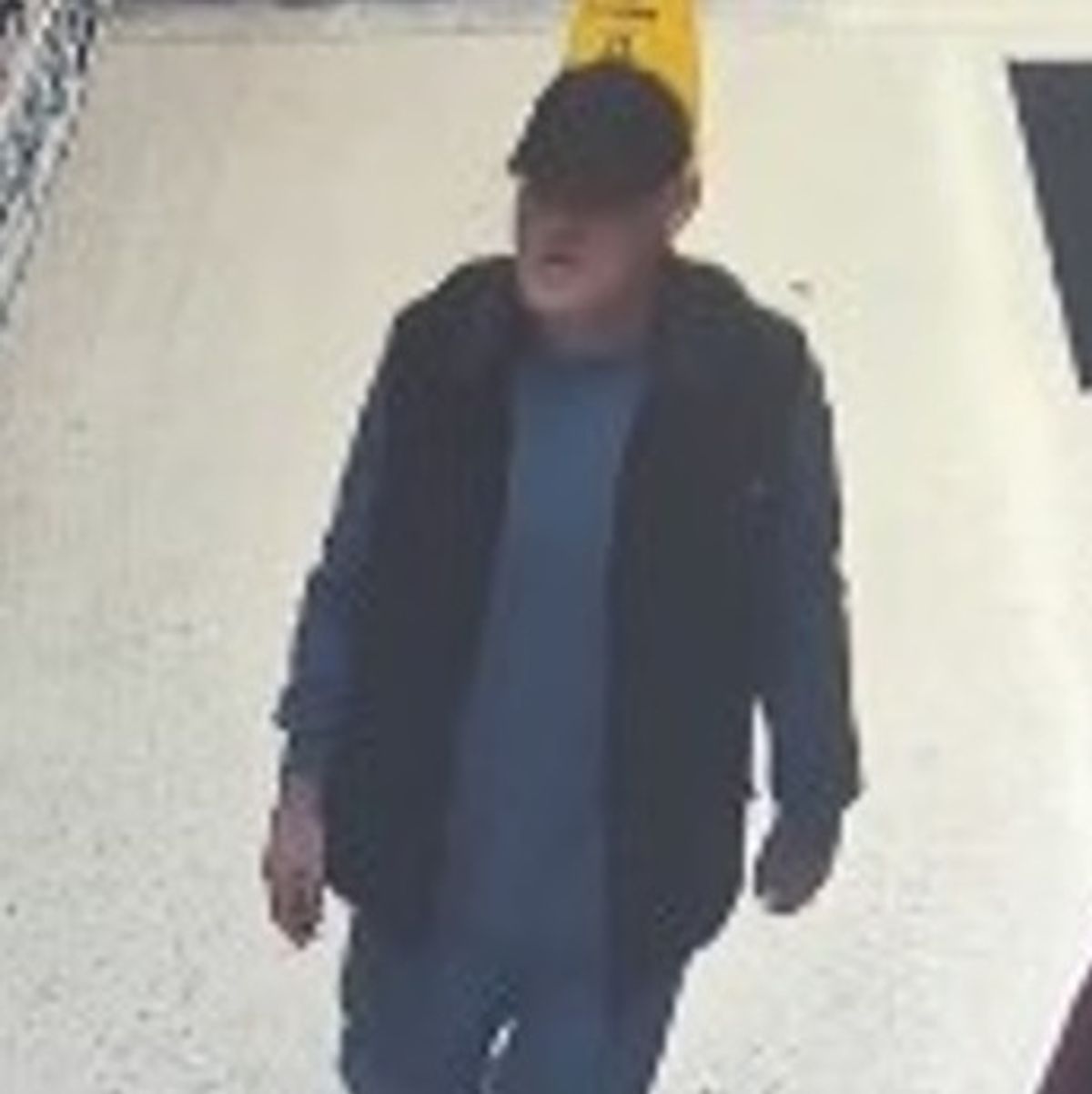 Police probe launched following robbery in Stourbridge after man seen carrying a knife