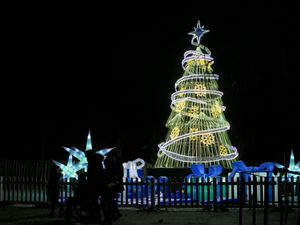 Supporting image for story: Alton Towers Resort set to light up for wonderful family Christmas