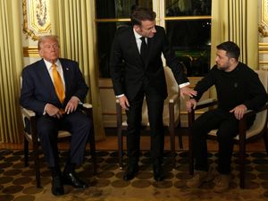 Supporting image for story: Trump meets Zelensky as he arrives in Paris for Notre Dame reopening