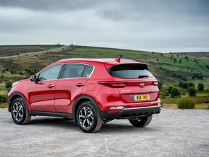 Supporting image for story: Pricing and specs announced for 2018 Kia Sportage