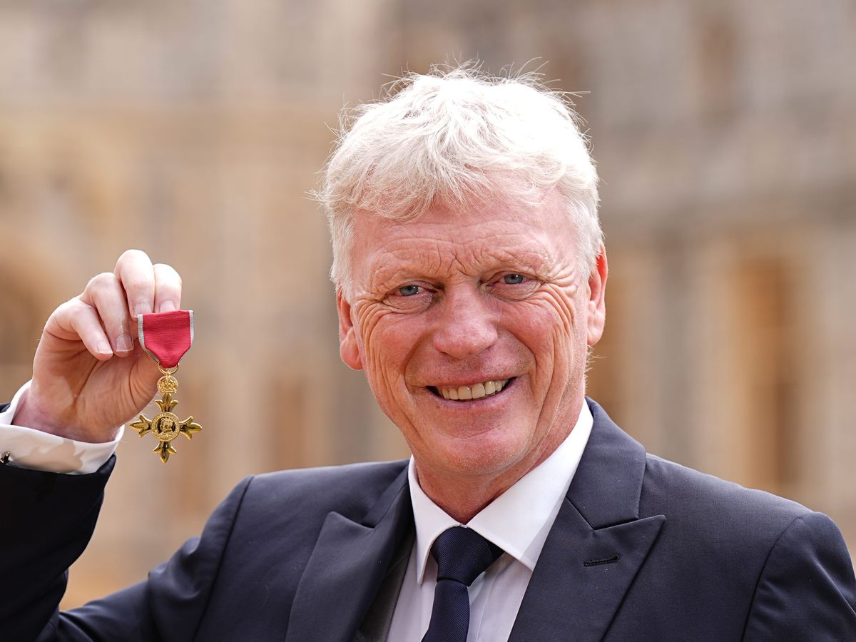 Everton manager David Moyes learned of OBE at grandson’s nativity play