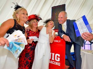 Supporting image for story: Bully brings fun of the races to Shropshire