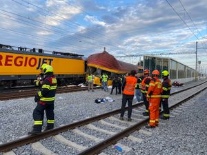 Supporting image for story: Four people killed and 27 injured in Czech Republic train crash