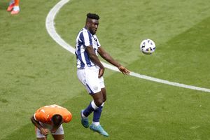 Daryl Dike wins the ball for West Brom at Blackpool (Photo by Adam Fradgley/West Bromwich Albion FC via Getty Images)