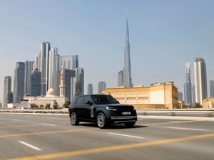 Supporting image for story: Range Rover Electric caught testing in Dubai