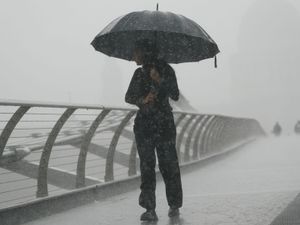 Supporting image for story: Warning for thunderstorms before possible third heatwave, Met Office says