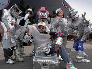Supporting image for story: 200 in robotic dance fail to break record