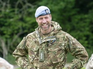 Supporting image for story: Prince of Wales jokes about family tensions on visit to Army Air Corps