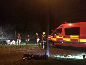 Supporting image for story: Investigation launched after car plunges into Wolverhampton canal