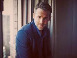 Supporting image for story: Ryan Reynolds to receive People’s Icon award at 2022 People’s Choice Awards