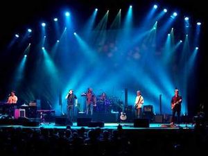 Supporting image for story: Concert review - Mike + The Mechanics, Symphony Hall, Birmingham