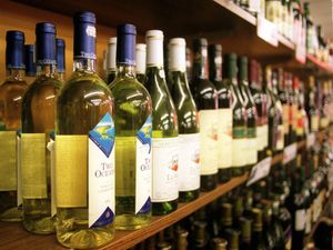Supporting image for story: Supermarket applies for alcohol licence in Market Drayton