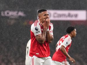 Supporting image for story: Arsenal held by Liverpool but go six points clear at top of Premier League