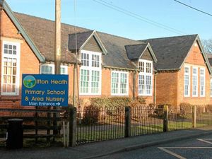 Supporting image for story: Travelling family can stay on school site for another nine months