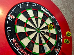 Supporting image for story: Colley edges out Johnson in the ECC round robin