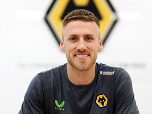 Supporting image for story: Wolves 'have signed a leader' in Daniel Bentley