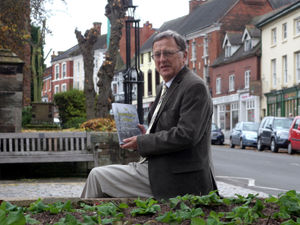 Supporting image for story: Former Newport mayor and top historian dies