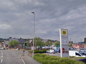 Supporting image for story: Fined: Two supermarket trips mistaken for all-day parking