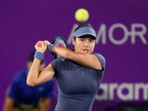 Supporting image for story: Emma Raducanu overcomes weather delays to make winning start at Korea Open