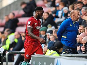 Supporting image for story: Dave Edwards: Chey Dunkley’s early dismissal meant Shrewsbury were done for