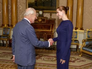 Supporting image for story: King greets Ecuador’s influencer first lady who was inspired by Diana