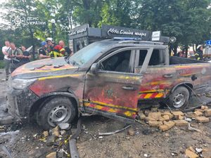 Supporting image for story: Deadly Russian attack hits eastern Ukrainian city of Kharkiv